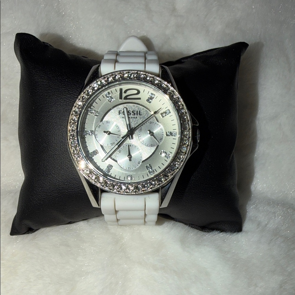 Fossil Women's White and Silver Crystal Watch